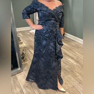 Mother of the Bride/Groom Dress